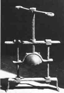 Aplastacabezas. Instrumento utilizado para matar a los judíos.